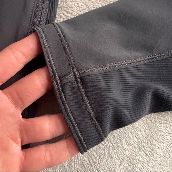 Lululemon Round Trip Swift Ultra Light Slim Ribbed Panel Jacket Melanite Gray - Picture 6 of 14
